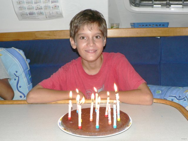 152- Bastien devant ses 12 bougies 